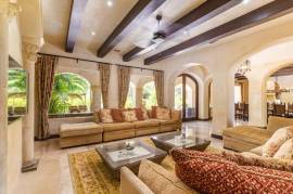 Villa Tuscana: Luxury Golf-Front Tuscan-Style Estate in Hacienda Pinilla