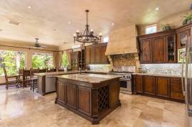 Villa Tuscana: Luxury Golf-Front Tuscan-Style Estate in Hacienda Pinilla