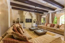 Villa Tuscana: Luxury Golf-Front Tuscan-Style Estate in Hacienda Pinilla