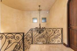 Villa Tuscana: Luxury Golf-Front Tuscan-Style Estate in Hacienda Pinilla