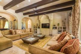Villa Tuscana: Luxury Golf-Front Tuscan-Style Estate in Hacienda Pinilla