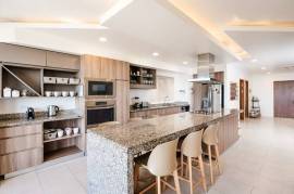 Penthouse 32: Luxury Ocean-View Condo at Peninsula Langosta