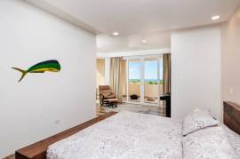 Penthouse 32: Luxury Ocean-View Condo at Peninsula Langosta