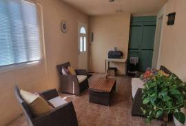 6 room, 162m2 Rope for sale in Saint genies de fontedit - 315 000 € *