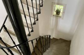 8 room, 396m2 Character property for sale in Belarga - 700 000 € *