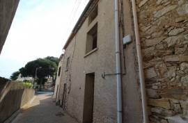 3 room, 50m2 House for sale in Causses et veyran - 57 000 € *