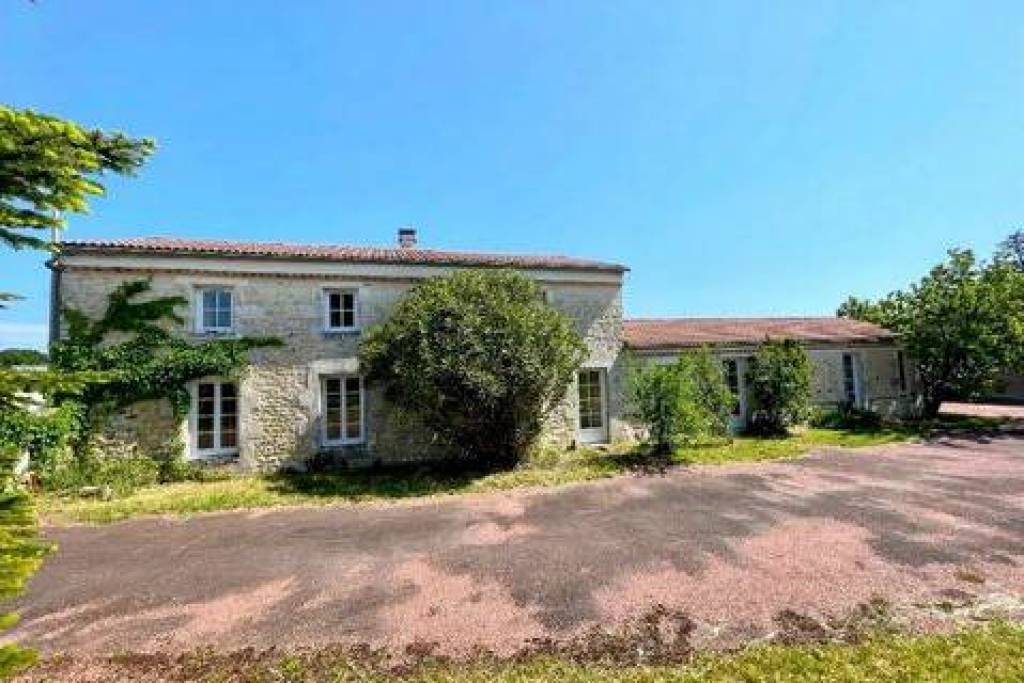 Le Tremblade Charming Farmhouse - 10 minutes from the Beach