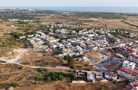 Plot of Urban Land for the construction of 14 Houses in Pera - Armação de Pera