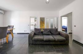 3 + 1 bedroom semi-detached house with large garage in Bemposta Portimão Alvor
