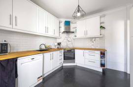 3 + 1 bedroom semi-detached house with large garage in Bemposta Portimão Alvor