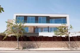 listing listing