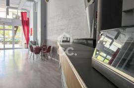 Space for Restaurants or Commerce in the City Center