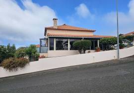 Charming Detached Home with Ocean Views in Prazeres, Calheta