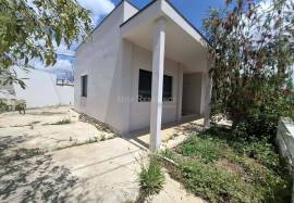 Loulé at 10km, 3 bedroom villa with spacious patio