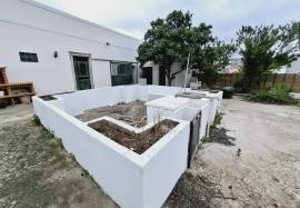 Loulé at 10km, 3 bedroom villa with spacious patio