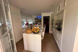 4 bedroom villa with pool in Esposende