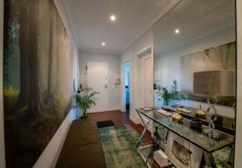 Stunning 2 bed 2 bath completley refurbished apartment