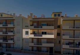 Stunning 2 bed 2 bath completley refurbished apartment