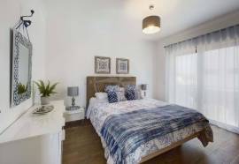 Beautiful 3 Bedroom Semi Detached Villa with Pool and Garage
