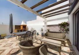 Beautiful 3 Bedroom Semi Detached Villa with Pool and Garage