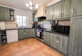 Spacious Countryside Villa with Pool, Annex & Flat Land for Sale in Loulé Algarve