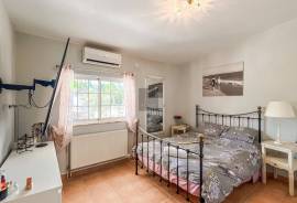 Spacious Countryside Villa with Pool, Annex & Flat Land for Sale in Loulé Algarve