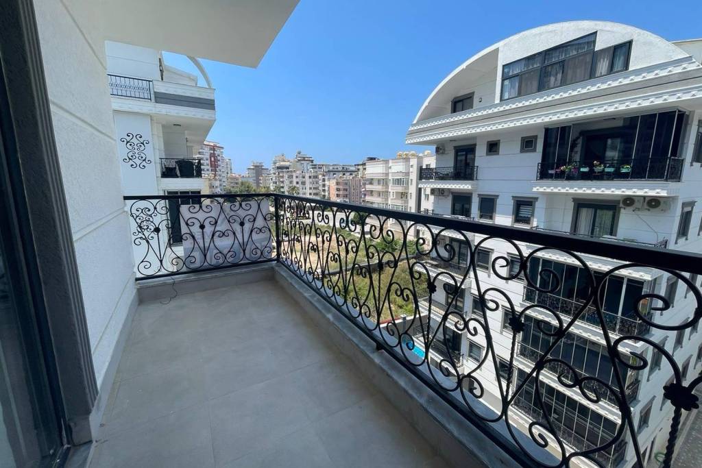 Excellent 1 Bed Apartment For Sale in Best Life 6 Complex Mahmutlar