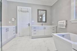 Luxury 6 Bed Villa For Sale In Oakville Ontario