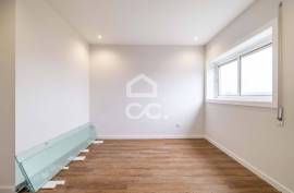 Renovated 1 Bedroom Apartment in Riba de Ave