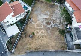 Building Land in Pedome – 696m² | Excellent location