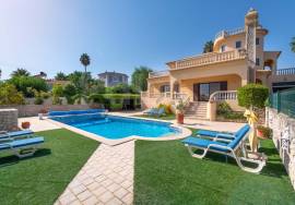 Charming 5-Bedroom Villa with Pool & Panoramic Views | Salicos
