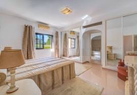 Charming 5-Bedroom Villa with Pool & Panoramic Views | Salicos