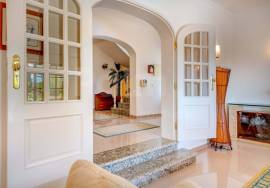Charming 5-Bedroom Villa with Pool & Panoramic Views | Salicos