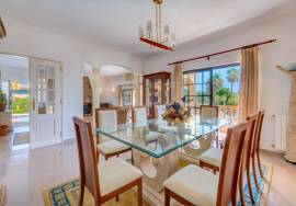 Charming 5-Bedroom Villa with Pool & Panoramic Views | Salicos
