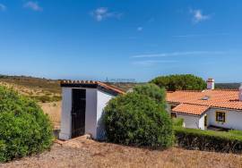 Country Home/Ranch with 2.8 Hectares and Jacuzzi near the Beach | Vila do Bispo, Algarve