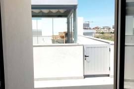 Fantastic apartment in Quarteira, available for annual rental.