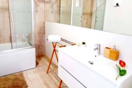 Fantastic apartment in Quarteira, available for annual rental.