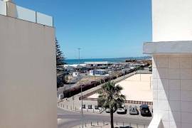 Fantastic apartment in Quarteira, available for annual rental.