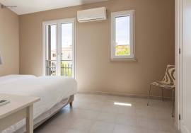 Refurbished 3Bdr Villa 500mts from the beach