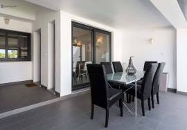 Refurbished 3Bdr Villa 500mts from the beach