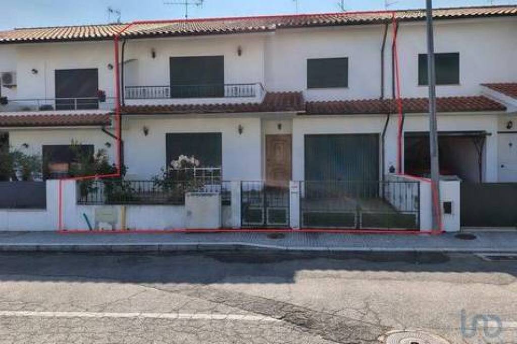 Casa / Villa T4 em Valpaços e Sanfins de 200,00 m²