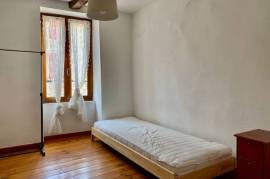 Renovated Village House With 3 Bedrooms, 2 Bathrooms, A Large Garage And A Private Sunny Terrace.