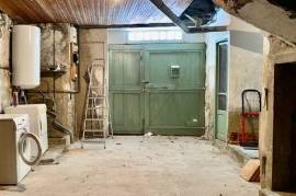Renovated Village House With 3 Bedrooms, 2 Bathrooms, A Large Garage And A Private Sunny Terrace.