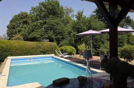 Detached Hamlet House with Pool for Sale - Vaulry - 87