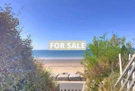 Detached Villa with Open Sea Views