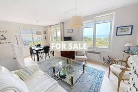 Detached Villa with Open Sea Views