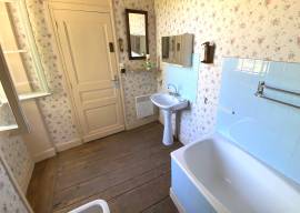 Detached Country House with Open Views & Outbuilding
