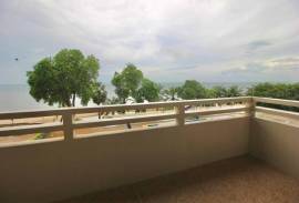 Cha Am Condotel: 4 Bedroom Condo Beach Front For Sale