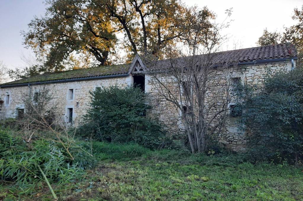 - Building - Aquitaine - For Sale - 11528-EY