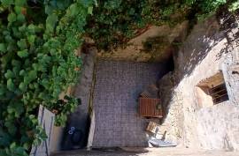 Charming Fully Renovated Village House With 2 Bedrooms And Delightful Private Patio. Charming Fully Renovated Village House With 2 Bedrooms And Delightful Private Patio.